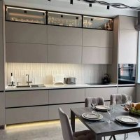 Угловая кухня с подсветкой , стиль hi-tech