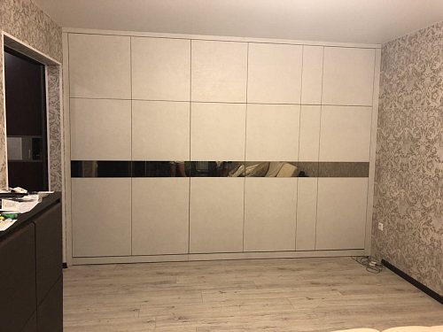 Кровать со столом и шкафом