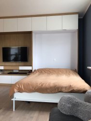 Кровать встроенная в шкаф